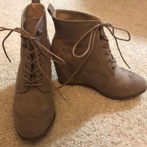 Women’s Shoe! Like new!